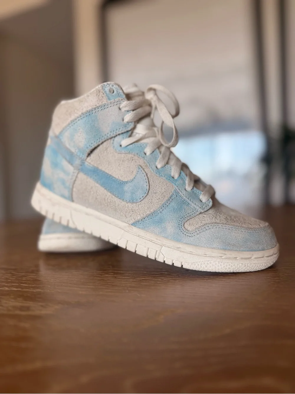 Nike Kids High-Top Sneakers in Light Blue and Cream Suede